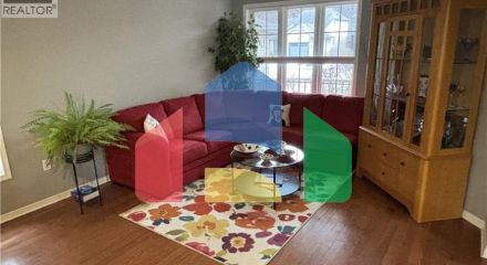 Residential - Single Family Home - Hamilton, Canada - Canada