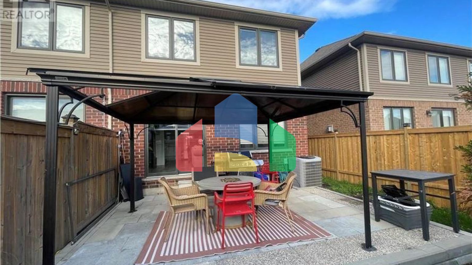 Residential - Single Family Home - Hamilton, Canada - Canada