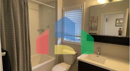 Residential - Single Family Home - Hamilton, Canada - Canada