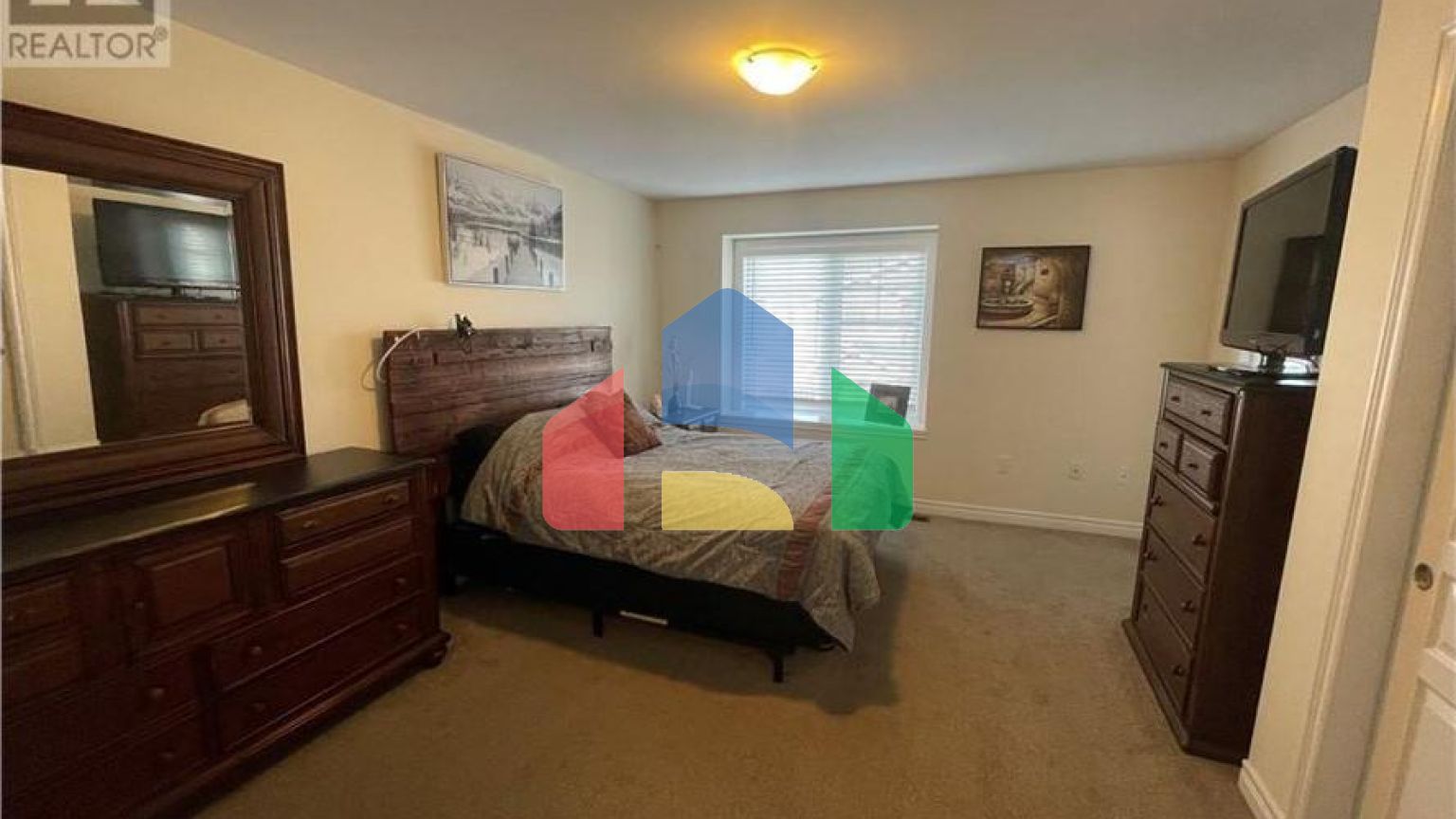 Residential - Single Family Home - Hamilton, Canada - Canada