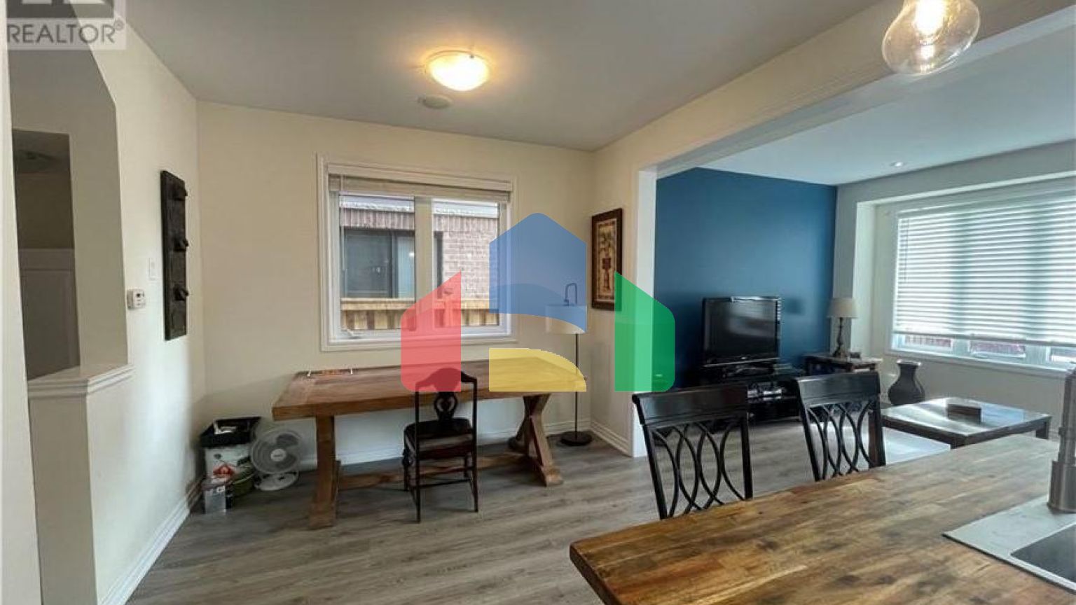 Residential - Single Family Home - Hamilton, Canada - Canada