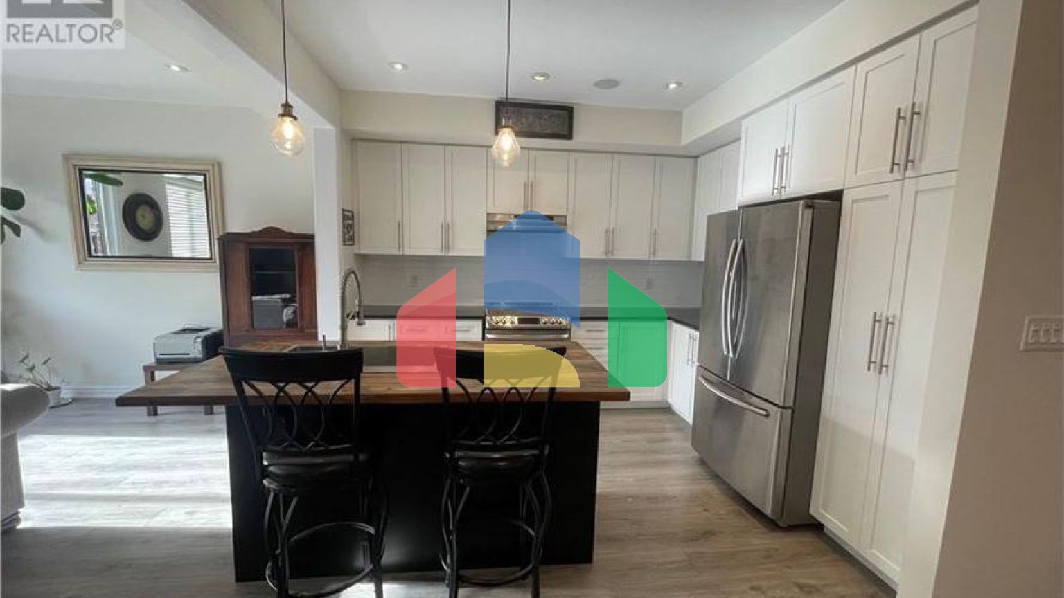 Residential - Single Family Home - Hamilton, Canada - Canada