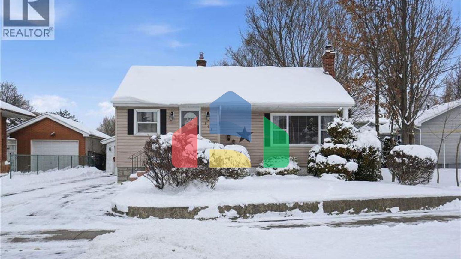 Residential - Single Family Home - Hamilton, Canada - Canada