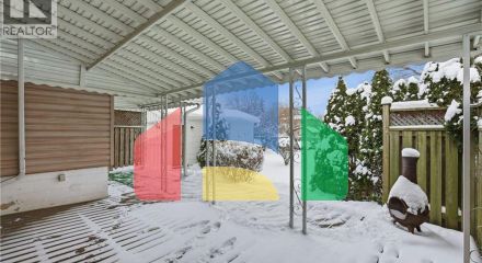 Residential - Single Family Home - Hamilton, Canada - Canada