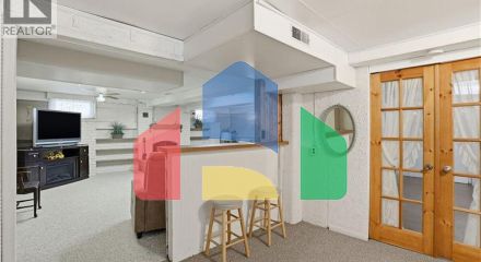 Residential - Single Family Home - Hamilton, Canada - Canada