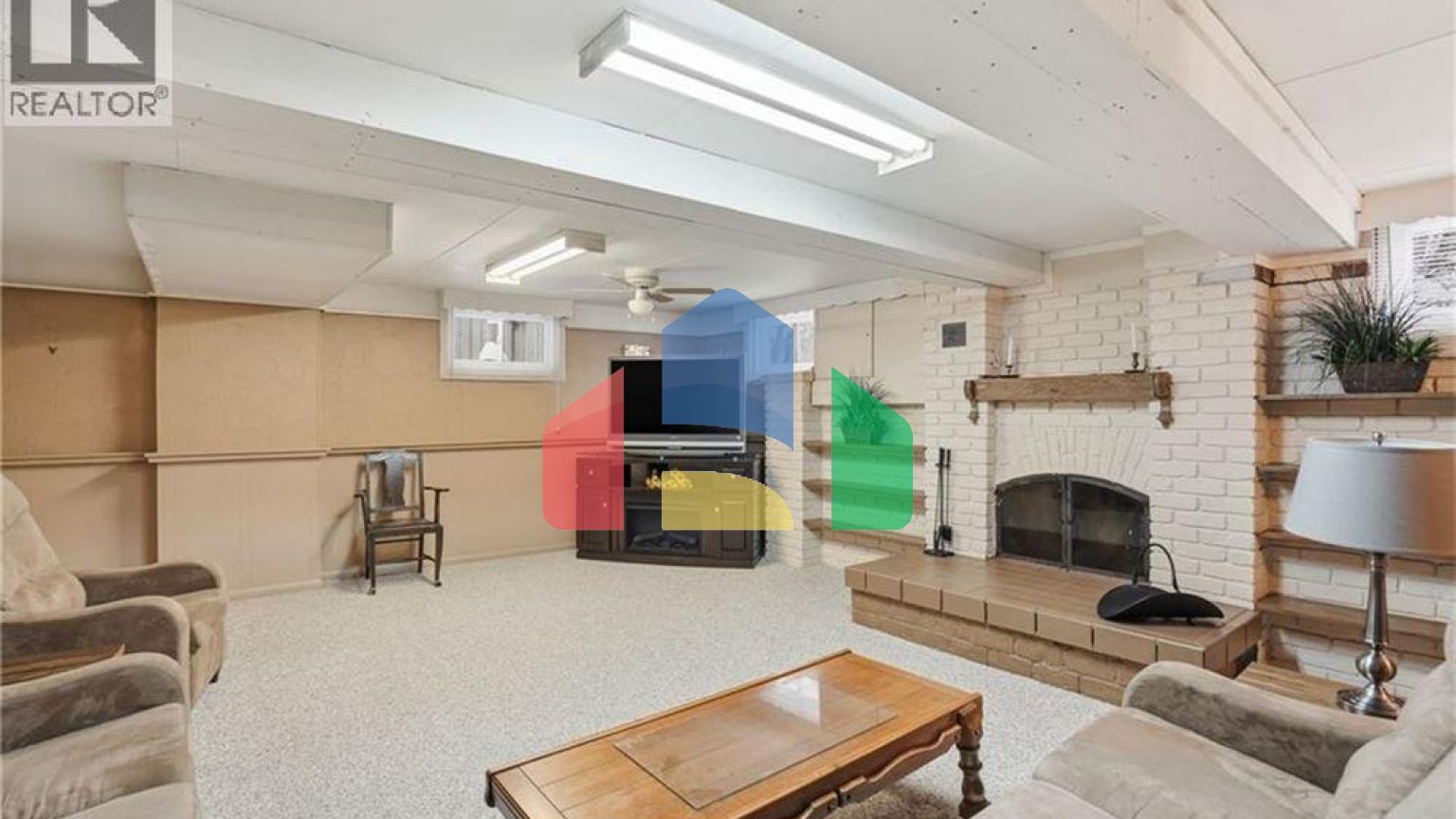 Residential - Single Family Home - Hamilton, Canada - Canada