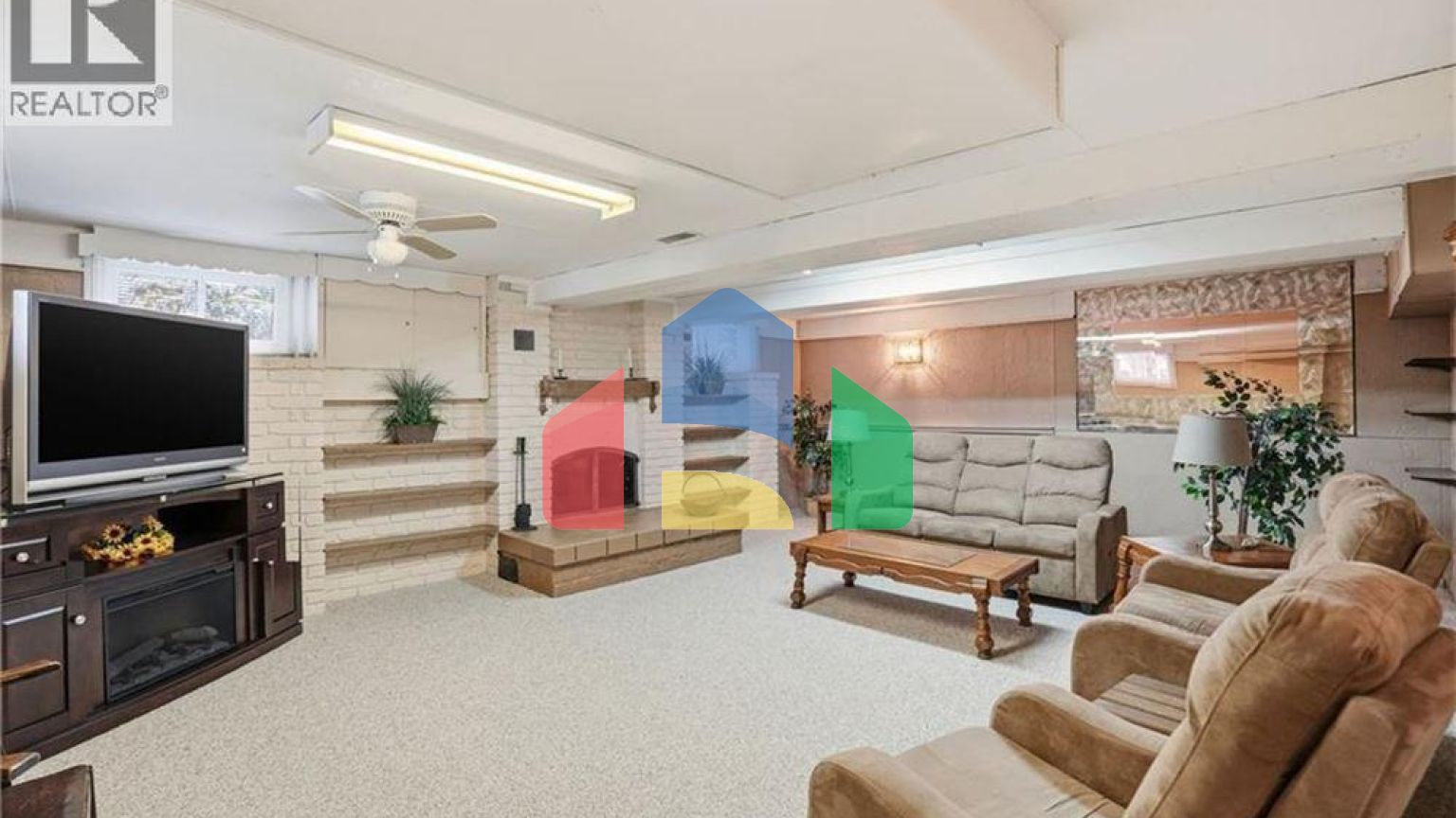 Residential - Single Family Home - Hamilton, Canada - Canada