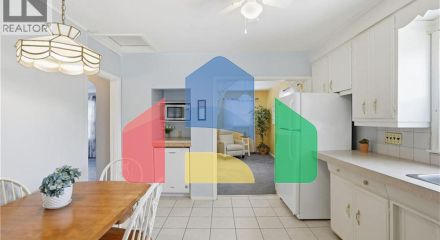 Residential - Single Family Home - Hamilton, Canada - Canada