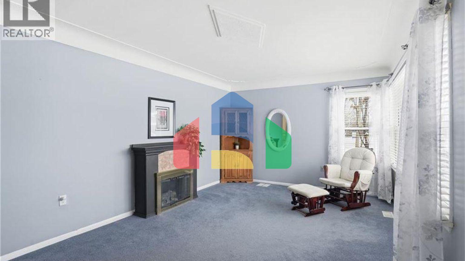 Residential - Single Family Home - Hamilton, Canada - Canada