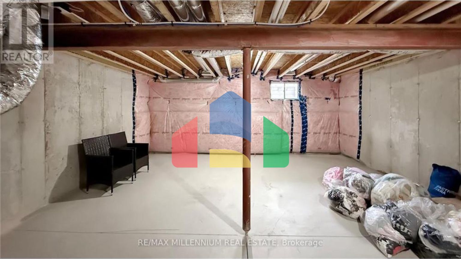 Residential - Single Family Home - Hamilton, Canada - Canada