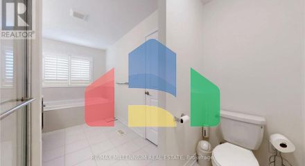 Residential - Single Family Home - Hamilton, Canada - Canada