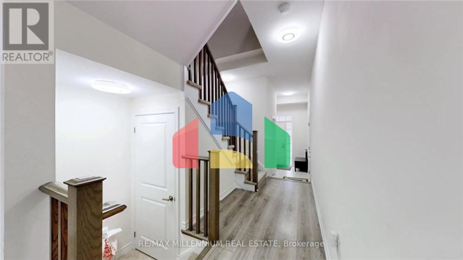 Residential - Single Family Home - Hamilton, Canada - Canada