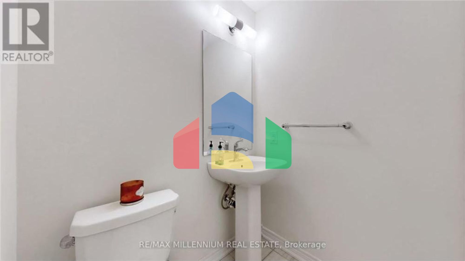 Residential - Single Family Home - Hamilton, Canada - Canada