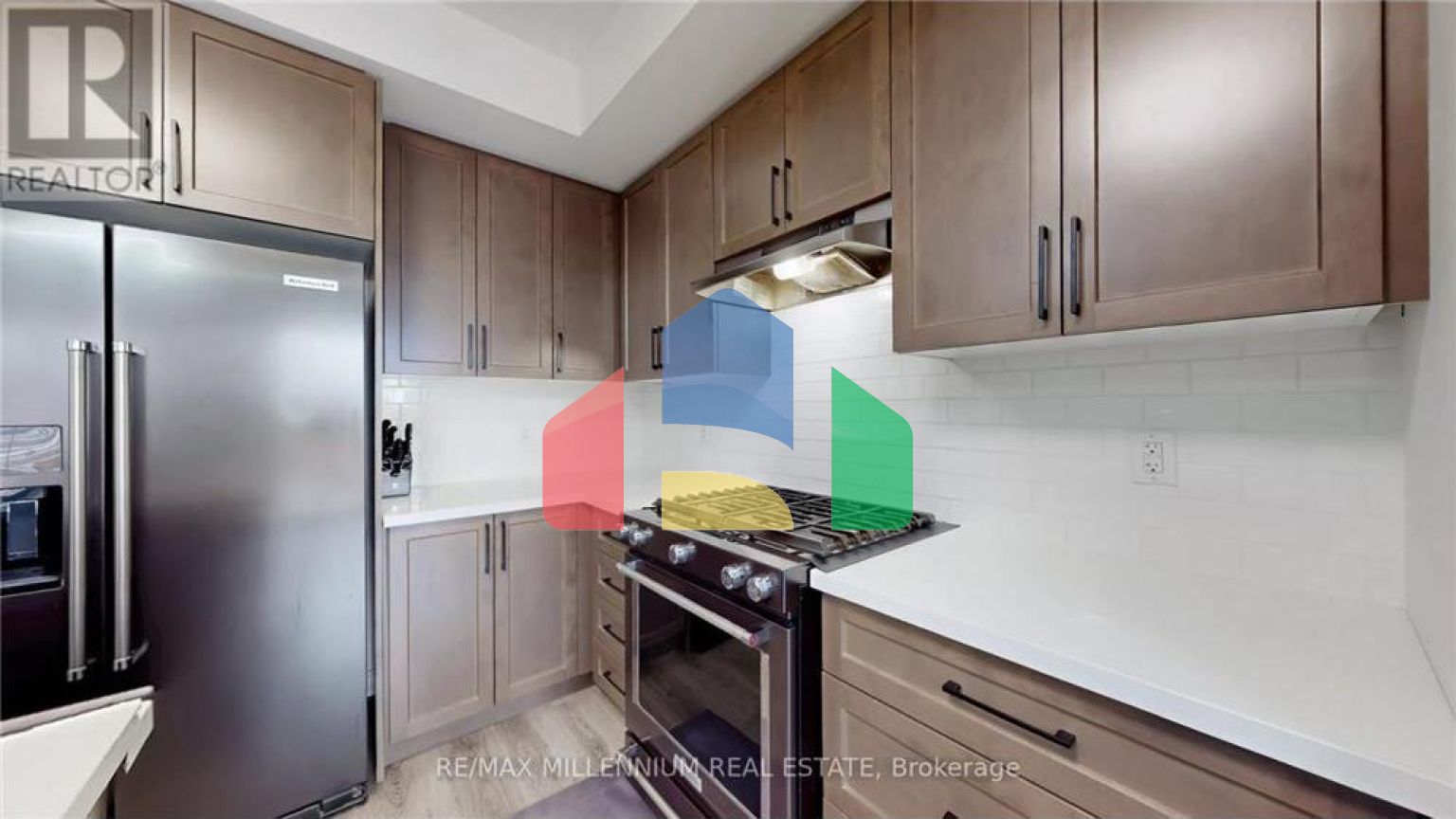 Residential - Single Family Home - Hamilton, Canada - Canada