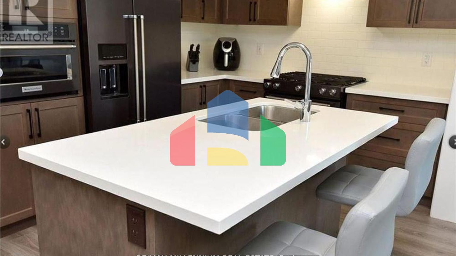 Residential - Single Family Home - Hamilton, Canada - Canada