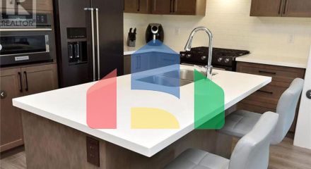 Residential - Single Family Home - Hamilton, Canada - Canada