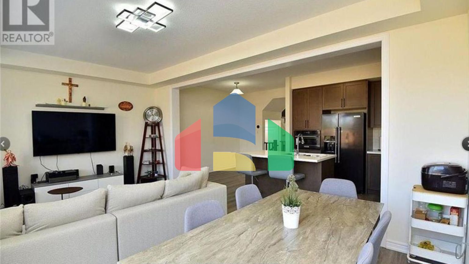 Residential - Single Family Home - Hamilton, Canada - Canada