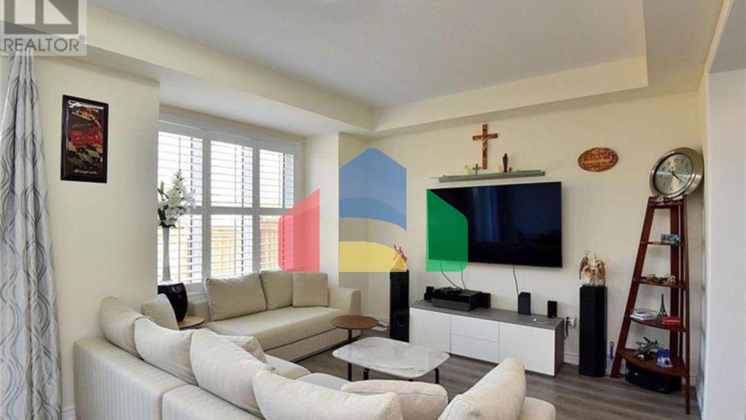 Residential - Single Family Home - Hamilton, Canada - Canada