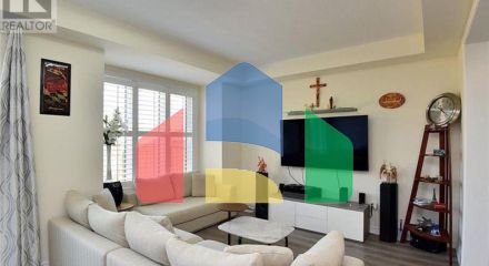 Residential - Single Family Home - Hamilton, Canada - Canada