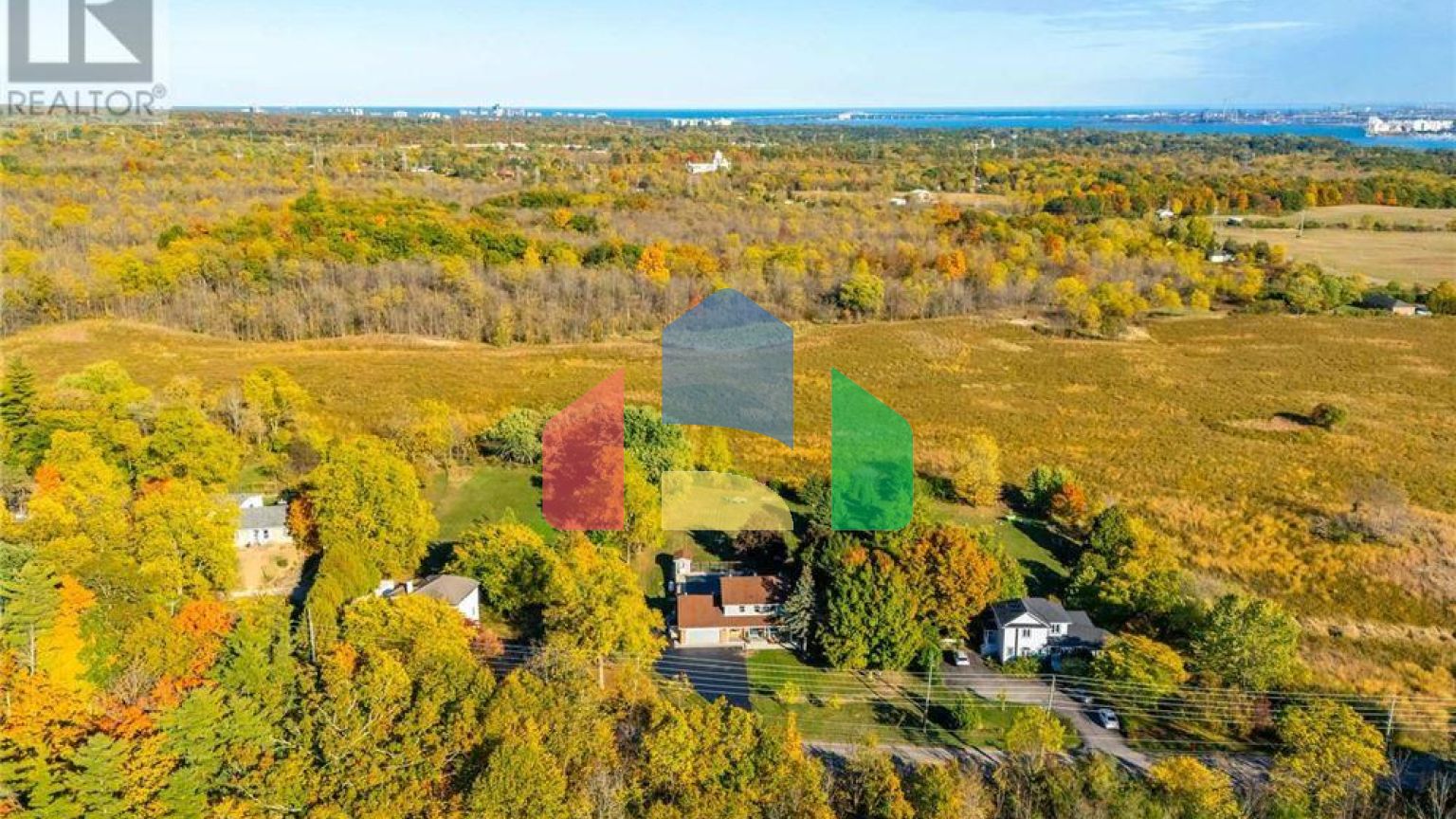 Residential - Single Family Home - Hamilton, Canada - Canada