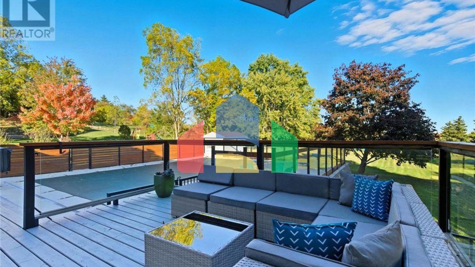 Residential - Single Family Home - Hamilton, Canada - Canada