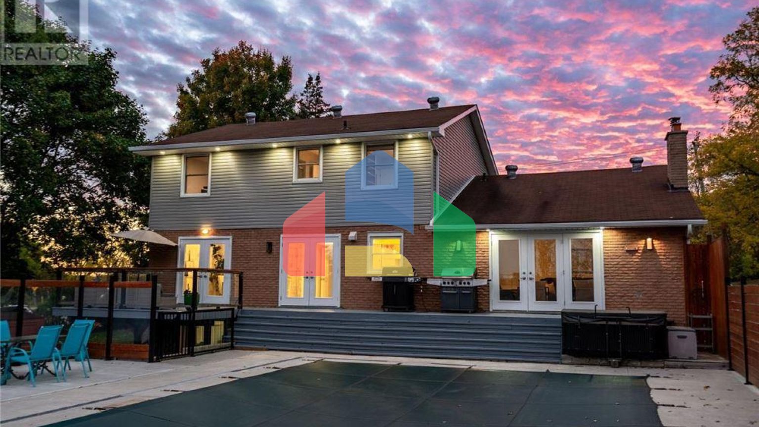 Residential - Single Family Home - Hamilton, Canada - Canada