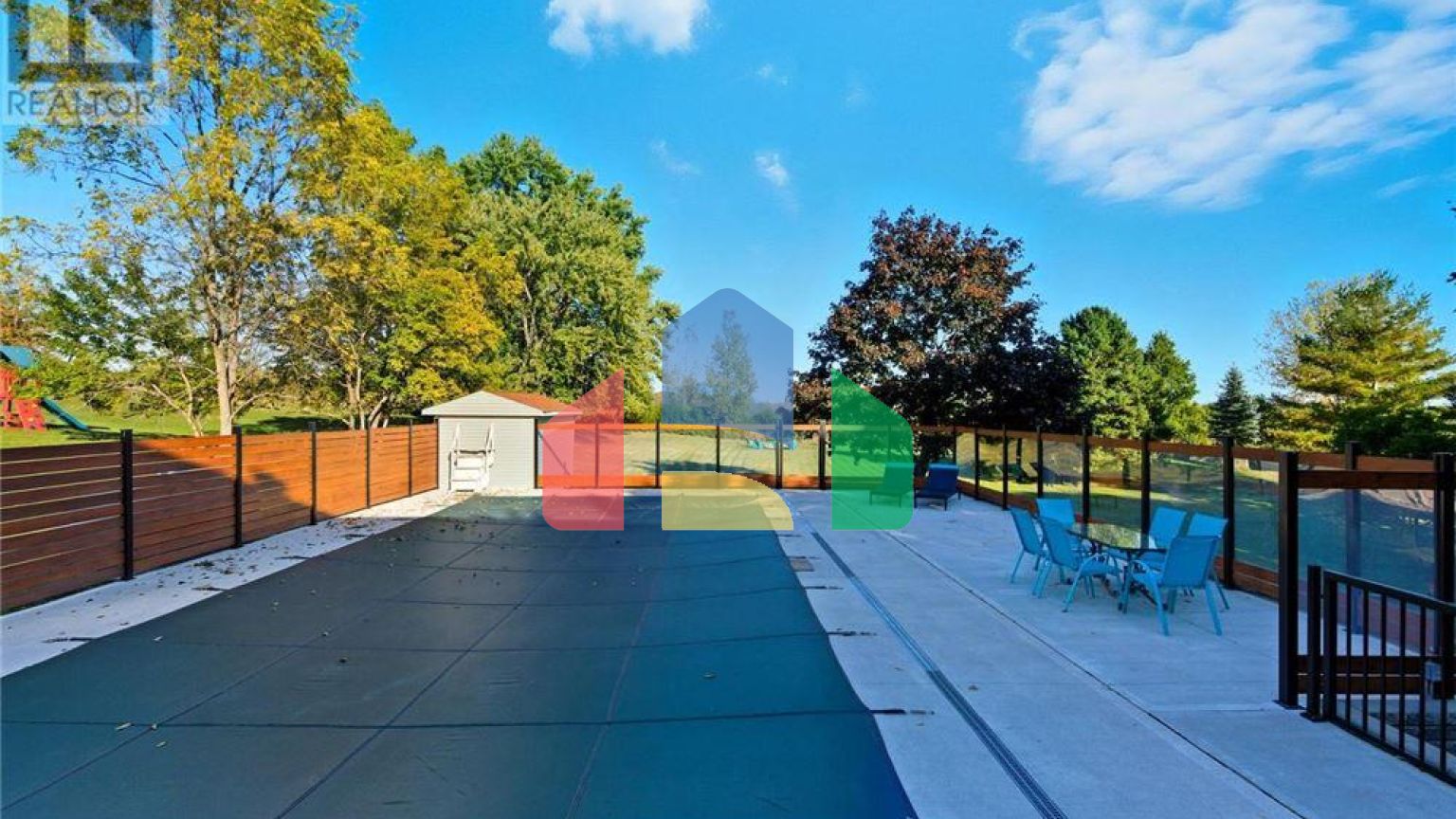 Residential - Single Family Home - Hamilton, Canada - Canada