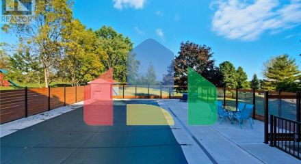 Residential - Single Family Home - Hamilton, Canada - Canada