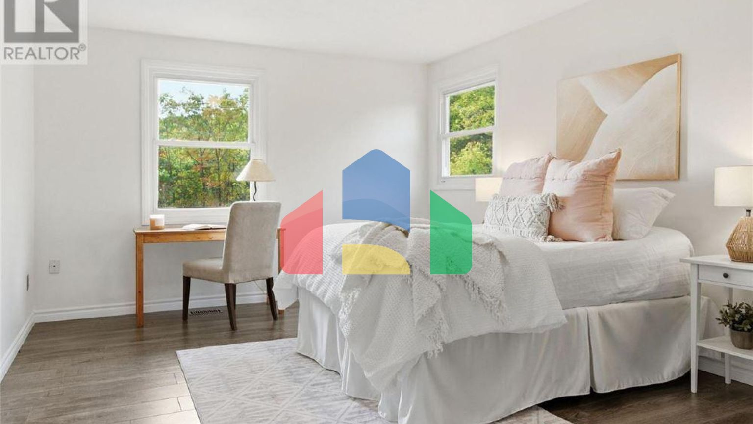 Residential - Single Family Home - Hamilton, Canada - Canada