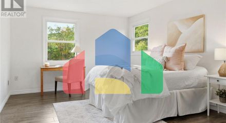 Residential - Single Family Home - Hamilton, Canada - Canada