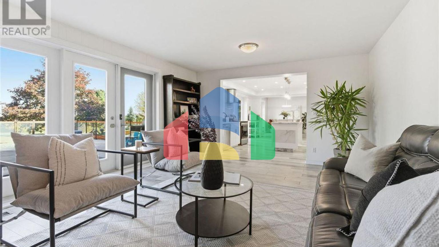 Residential - Single Family Home - Hamilton, Canada - Canada