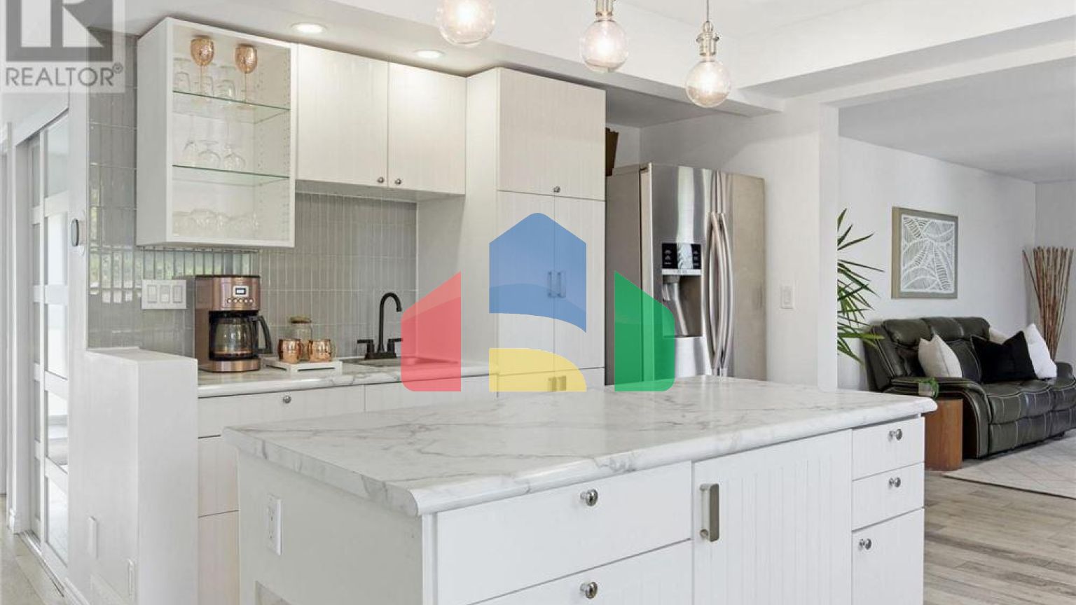 Residential - Single Family Home - Hamilton, Canada - Canada