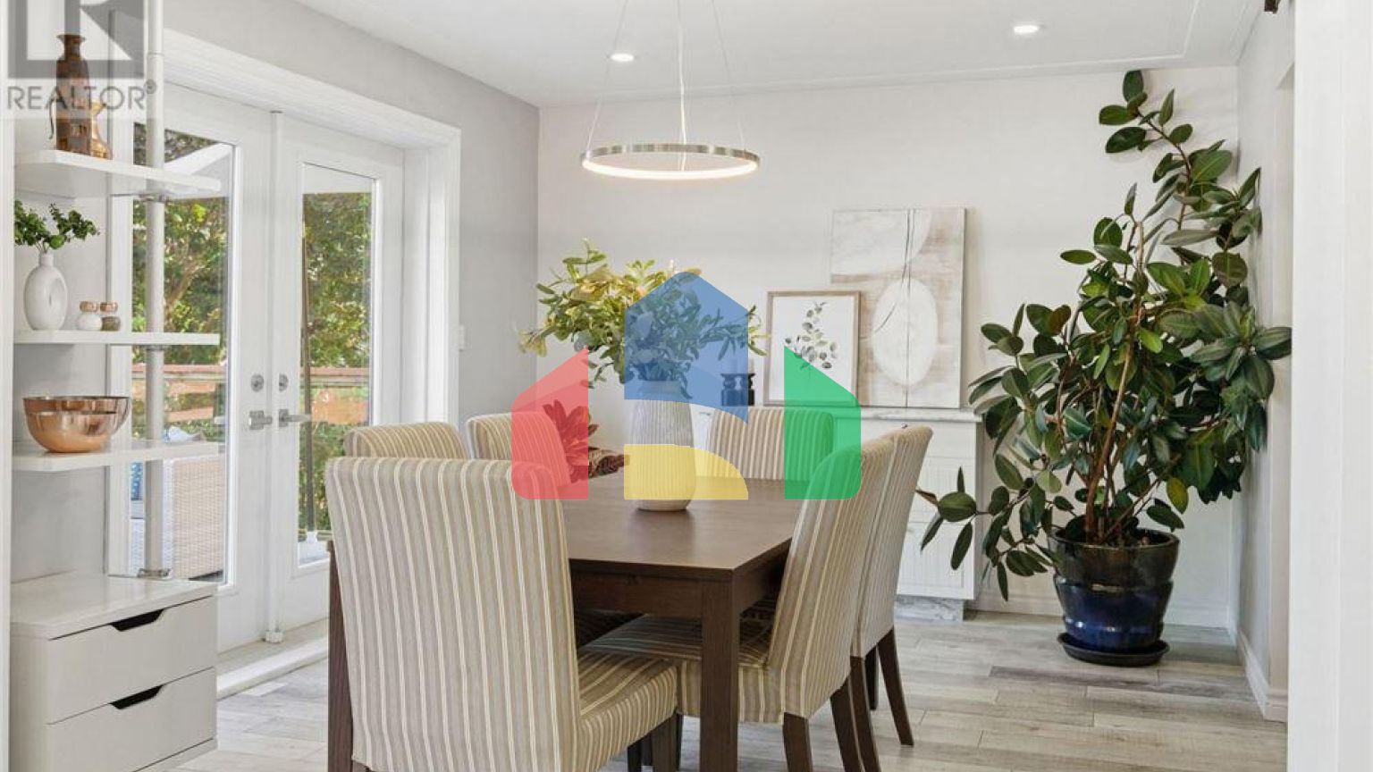 Residential - Single Family Home - Hamilton, Canada - Canada