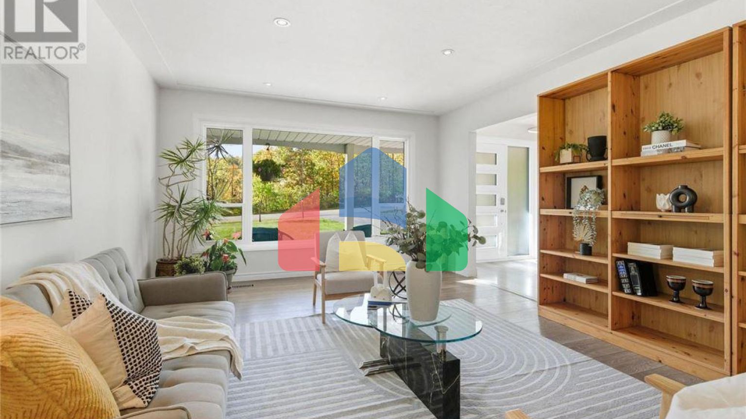 Residential - Single Family Home - Hamilton, Canada - Canada