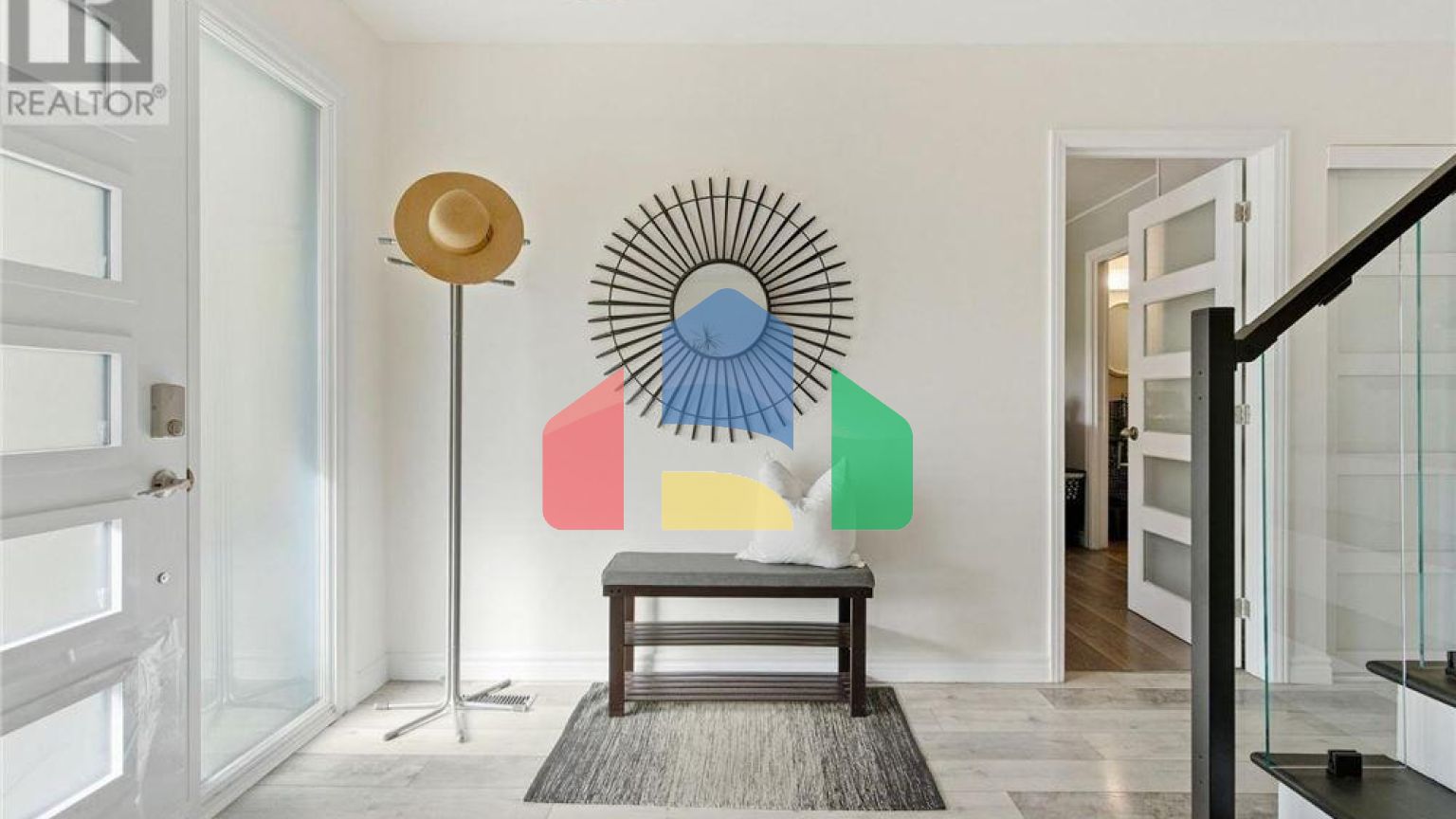 Residential - Single Family Home - Hamilton, Canada - Canada