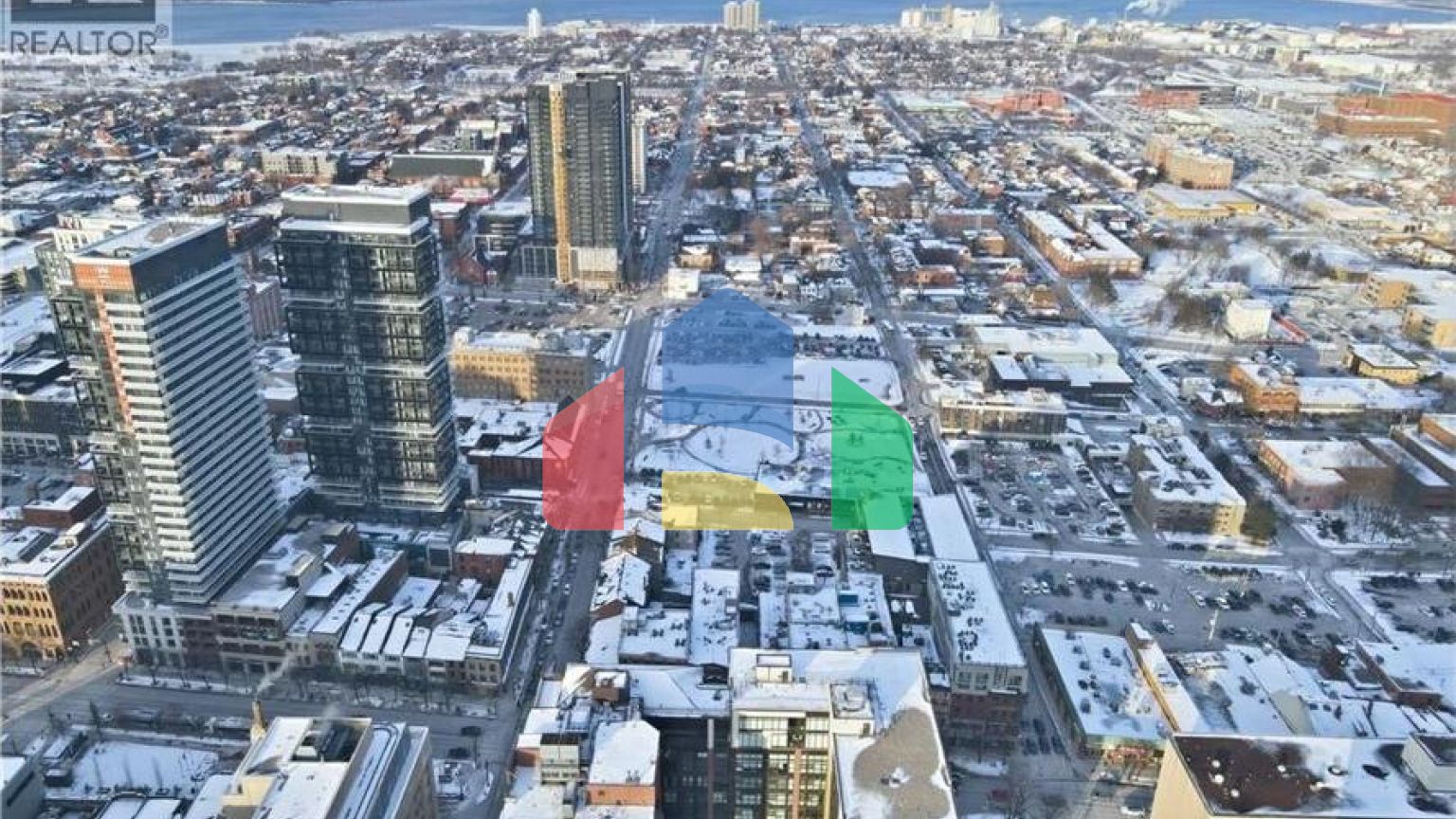 Residential - Single Family Home - Hamilton, Canada - Canada