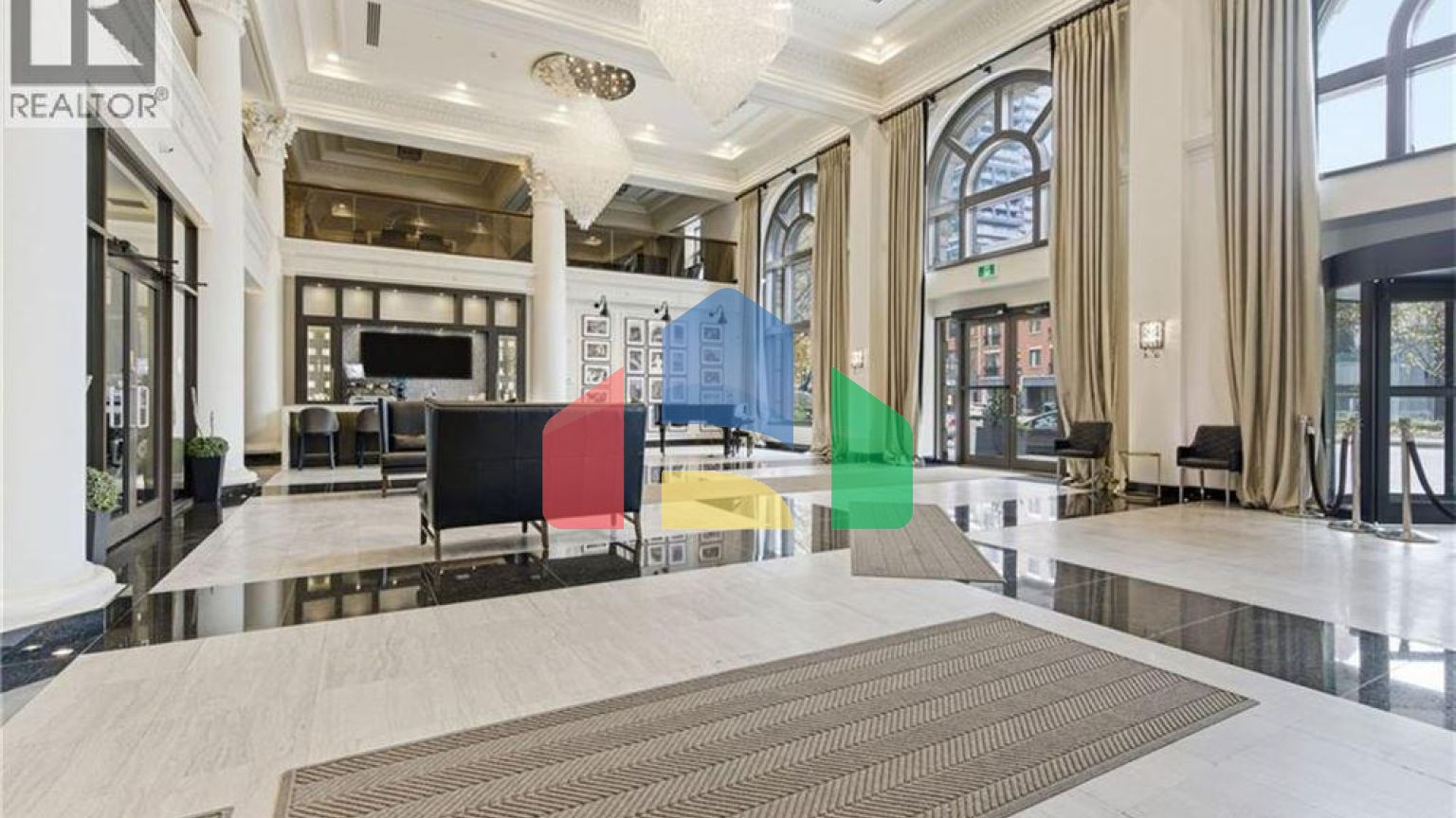 Residential - Single Family Home - Hamilton, Canada - Canada