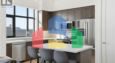 Residential - Single Family Home - Hamilton, Canada - Canada