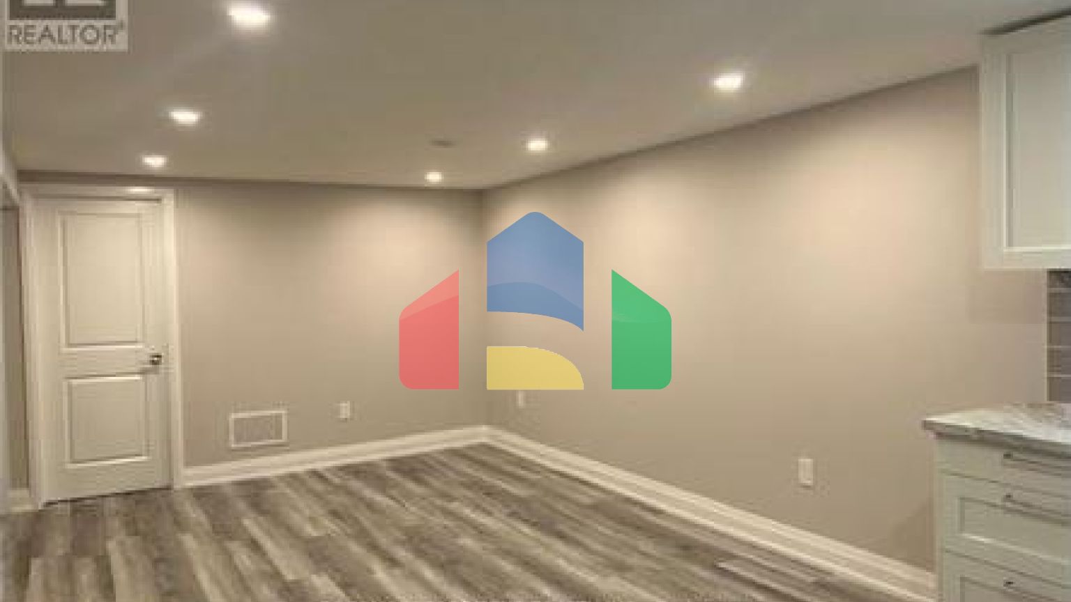 Residential - Single Family Home - Hamilton, Canada - Canada