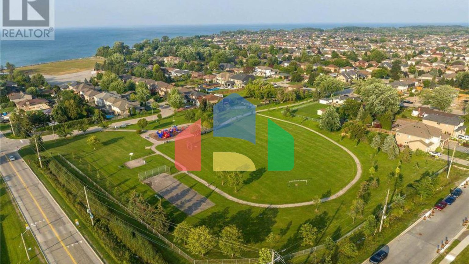 Residential - Single Family Home - Hamilton, Canada - Canada