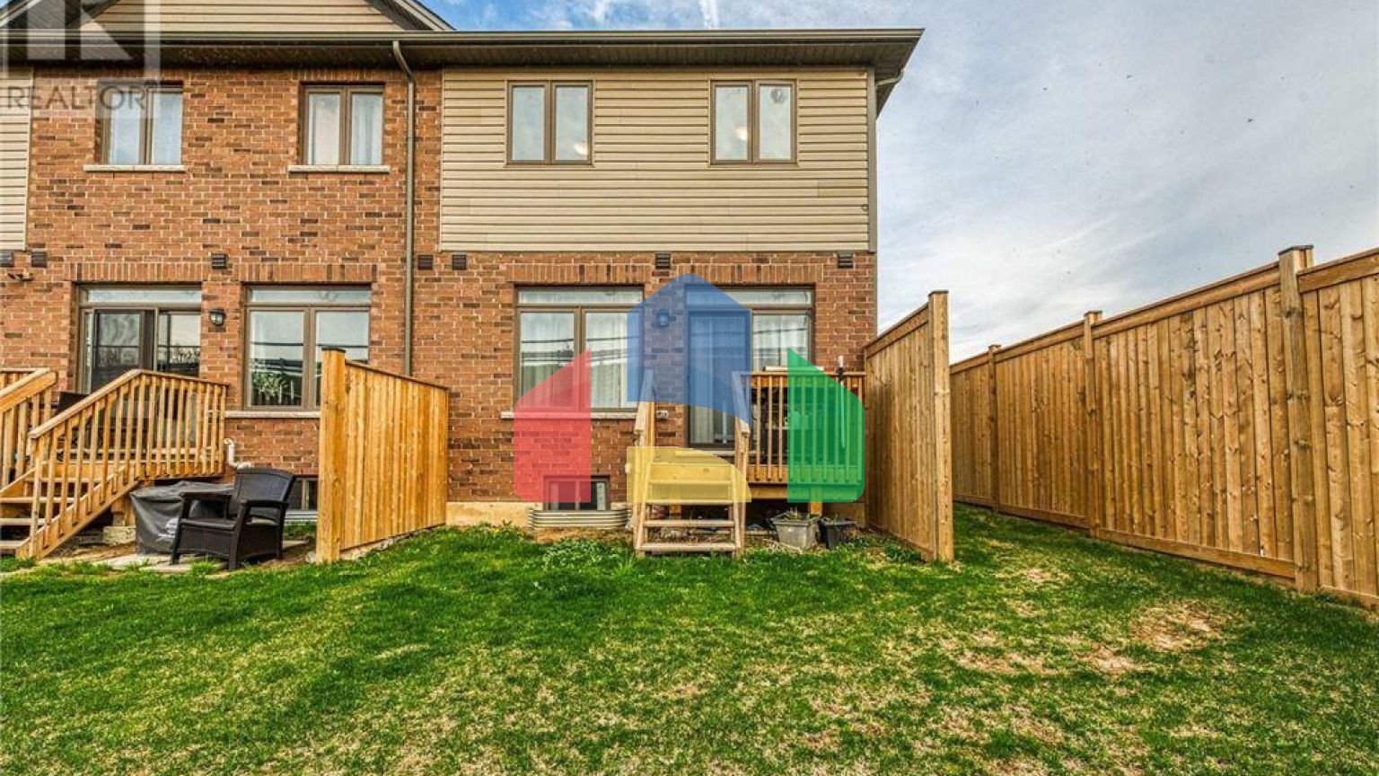 Residential - Single Family Home - Hamilton, Canada - Canada