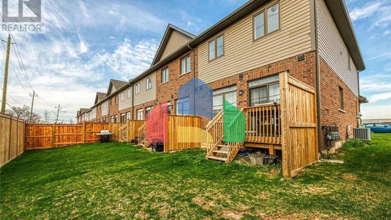 Residential - Single Family Home - Hamilton, Canada - Canada