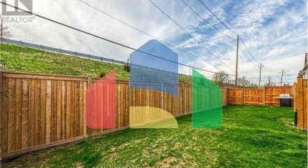 Residential - Single Family Home - Hamilton, Canada - Canada