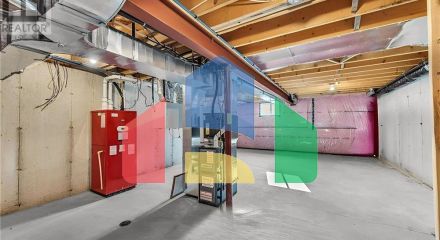 Residential - Single Family Home - Hamilton, Canada - Canada