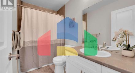 Residential - Single Family Home - Hamilton, Canada - Canada