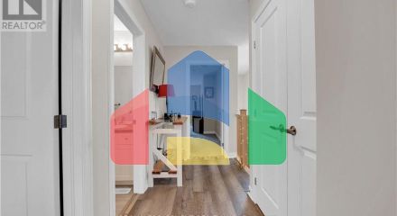 Residential - Single Family Home - Hamilton, Canada - Canada