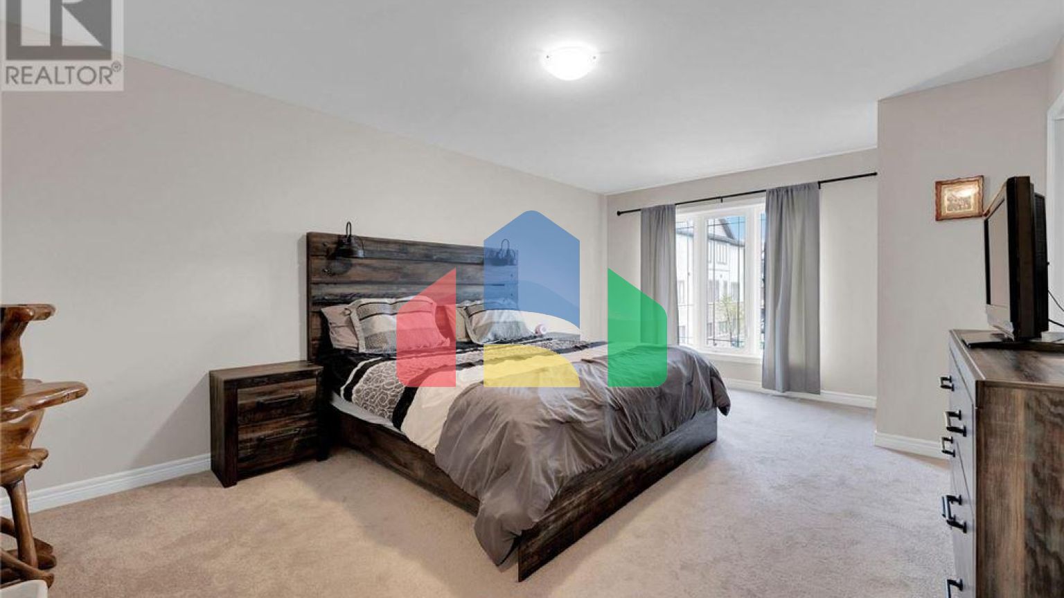 Residential - Single Family Home - Hamilton, Canada - Canada