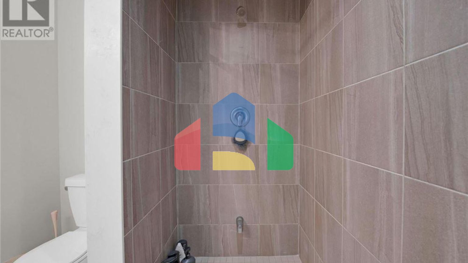 Residential - Single Family Home - Hamilton, Canada - Canada