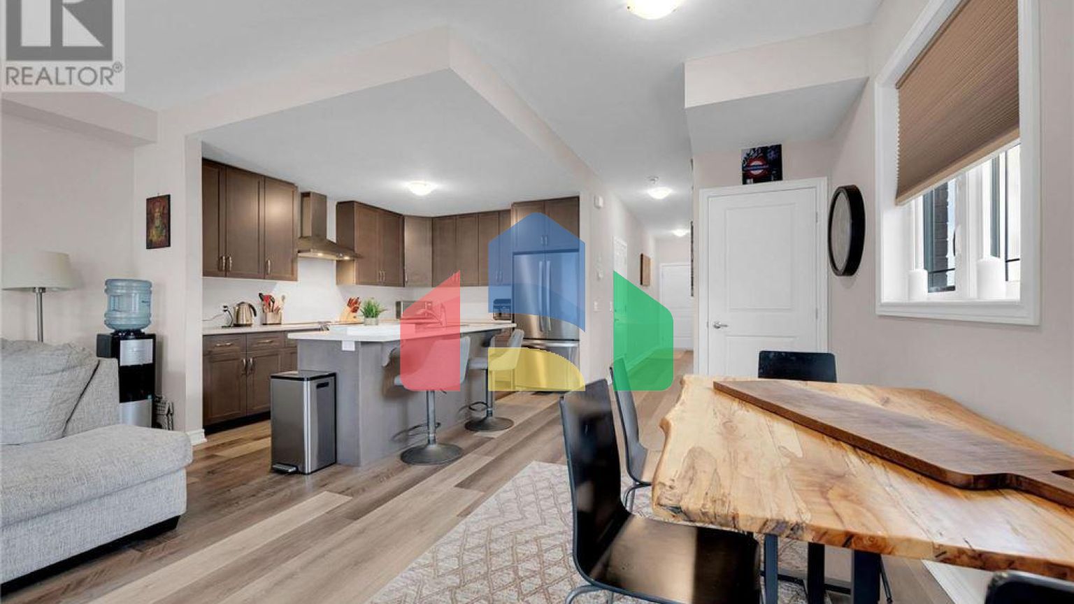 Residential - Single Family Home - Hamilton, Canada - Canada