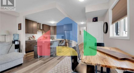 Residential - Single Family Home - Hamilton, Canada - Canada